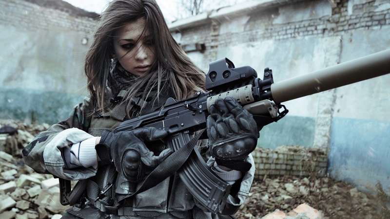 The Most Beautiful Female Soldiers You’ll Want To Make Love, Not War With_8