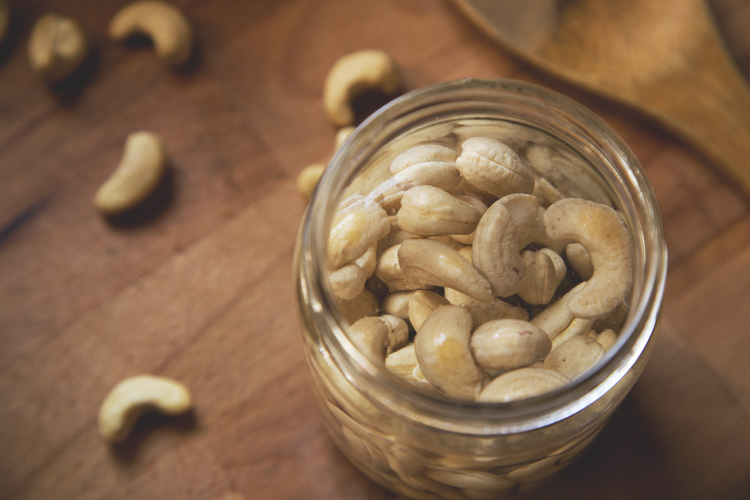 dangerous food_Cashew or Indian nut