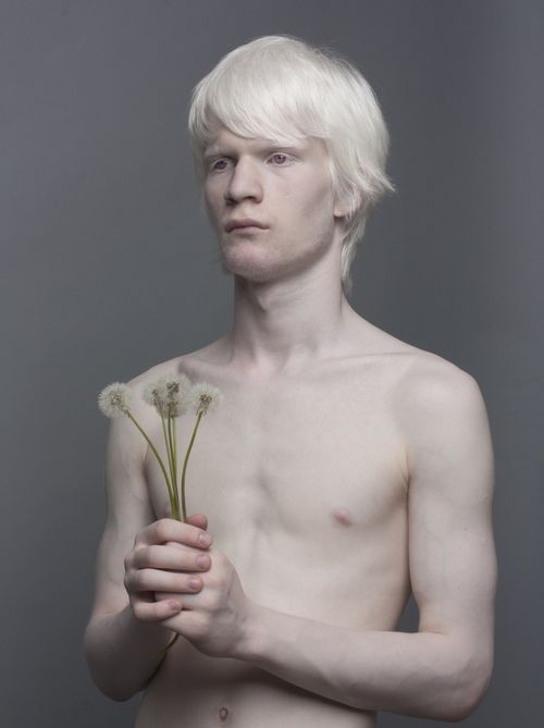 [Image: Albino-Models_8_1.jpg]